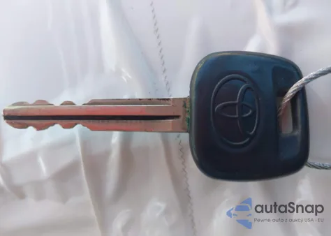 2005 Toyota Camry Le из США, поврежденный, VIN 4T1BE32K65U417502